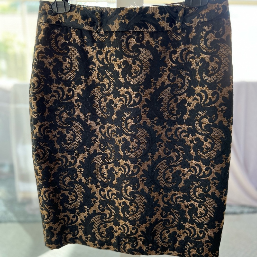 Damask skirt
